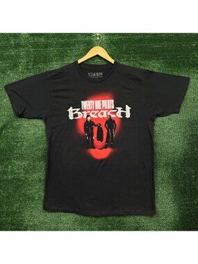 Twenty One Pilots Breach Album Rock T-Shirt Size Extra Large